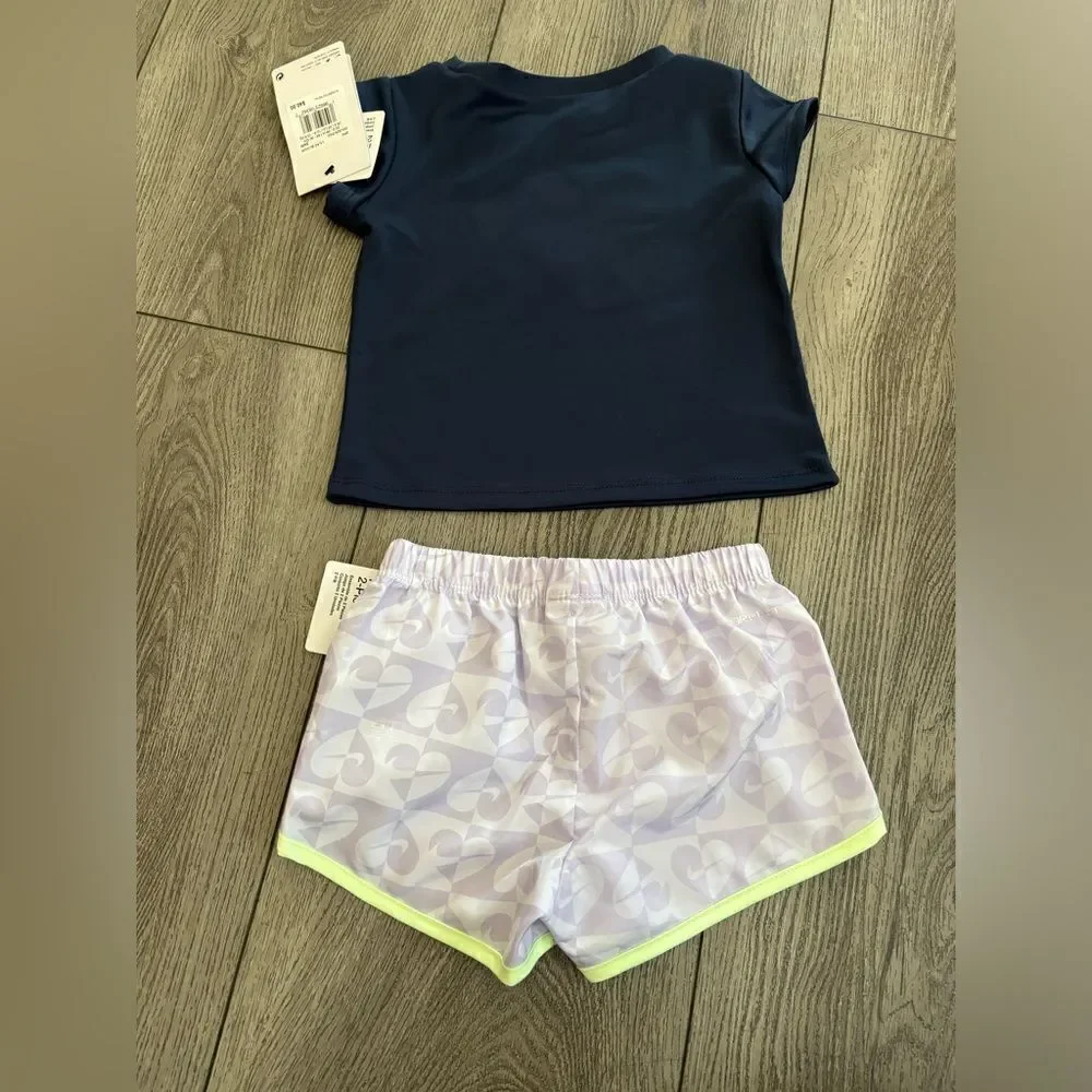 Nike girls 2 pc set with graphic shirt very beautiful colors - Picture 2 of 4